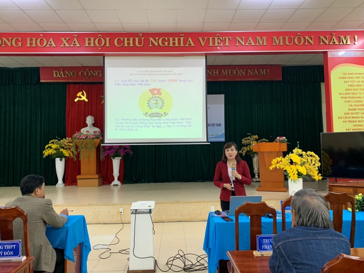 Công đoàn Giáo dục tỉnh Quảng Nam tổ chức Hội nghị tập huấn công tác công đoàn năm 2021 và Sơ kết hoạt động công đoàn học kỳ I năm học 2020-2021